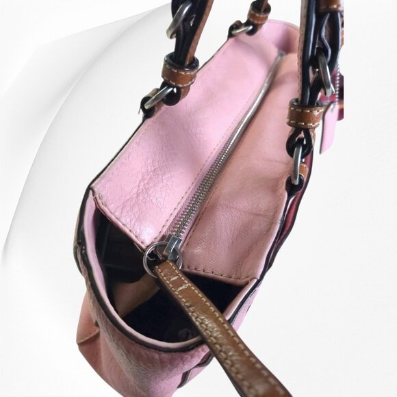 COACH Chelsea pebbled Leather Satchel in pink - Picture 5 of 10